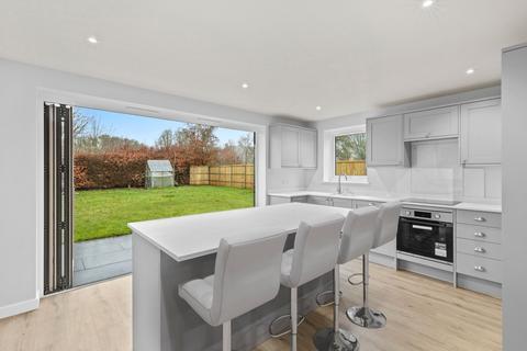 3 bedroom detached bungalow for sale, London Road, Aylesbury HP22