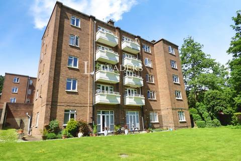1 bedroom flat to rent, Queens Court, Hill Lane, Southampton, SO15