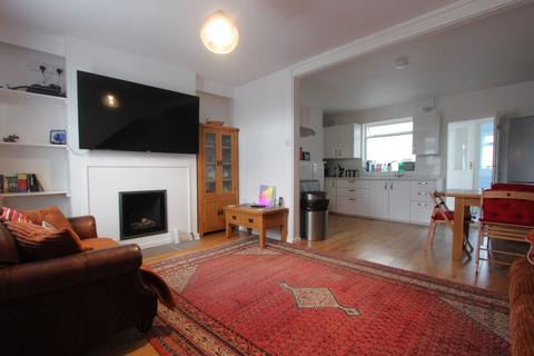 3 bedroom terraced house for sale, Cross Road, Walmer, CT14