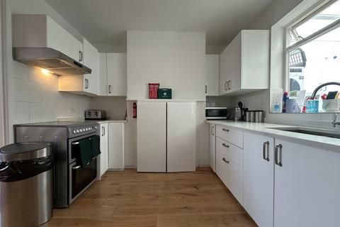 3 bedroom terraced house for sale, Cross Road, Walmer, CT14