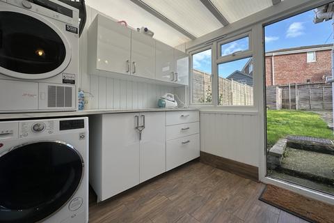 3 bedroom terraced house for sale, Cross Road, Walmer, CT14