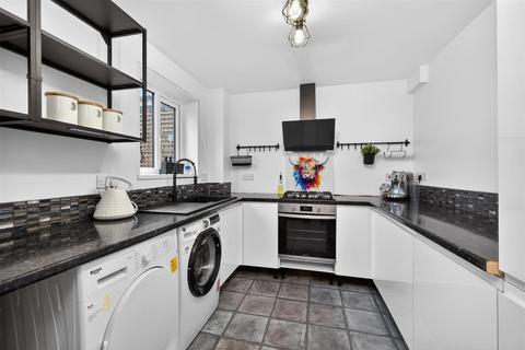3 bedroom end of terrace house for sale, Kings Tamerton Road, Plymouth
