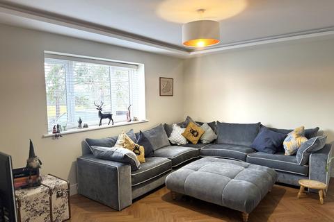 4 bedroom detached house for sale, Marden, Kent