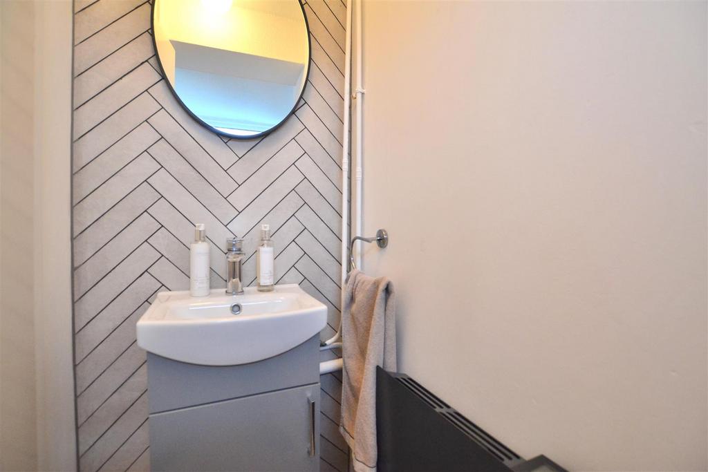 Cloakroom 1.JPG