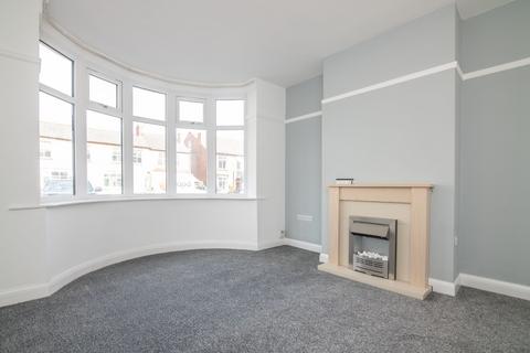 3 bedroom semi-detached house to rent, Dudley DY1
