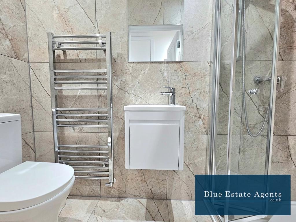 Ground Floor Shower Suite
