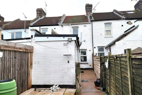 2 bedroom terraced house for sale, Factory Road, Gravesend DA11