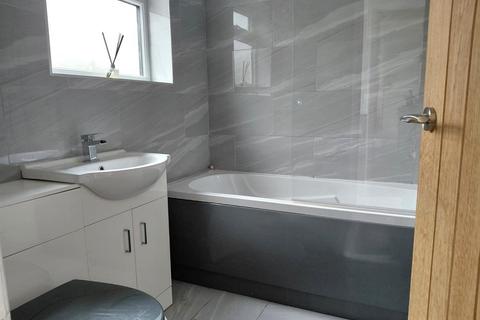 2 bedroom terraced house for sale, Factory Road, Gravesend DA11