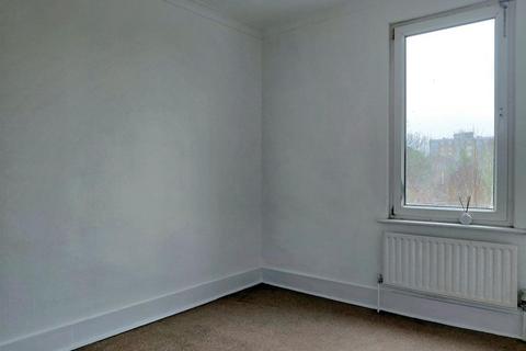 2 bedroom terraced house for sale, Factory Road, Gravesend DA11