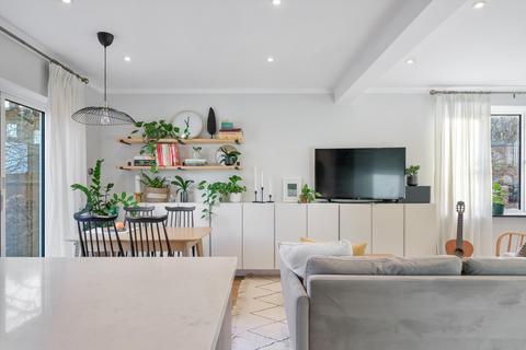 undefined, Hartham Road, London, N7