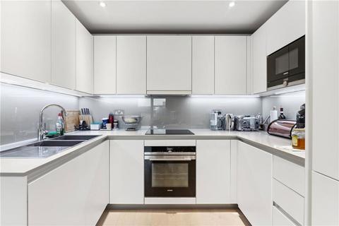 1 bedroom flat to rent, Plough Road, London SW11