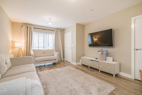 undefined, Kings Wall Drive, Newport, Glan Llyn