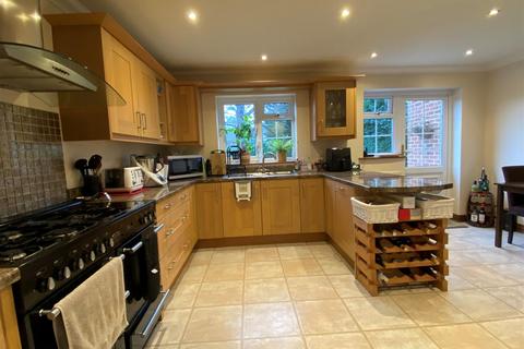 4 bedroom detached house for sale, CHILDS HALL ROAD, GREAT BOOKHAM, KT23