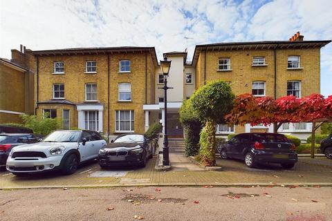 2 bedroom flat to rent - Glasfryn Court, Roxeth Hill, Harrow on the Hill