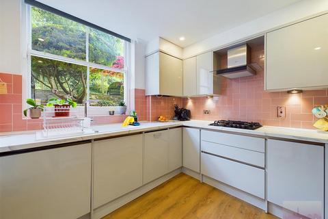 undefined, Glasfryn Court, Roxeth Hill, Harrow on the Hill