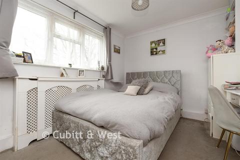 undefined, Avalon Court, Spiers Way, Horley RH6