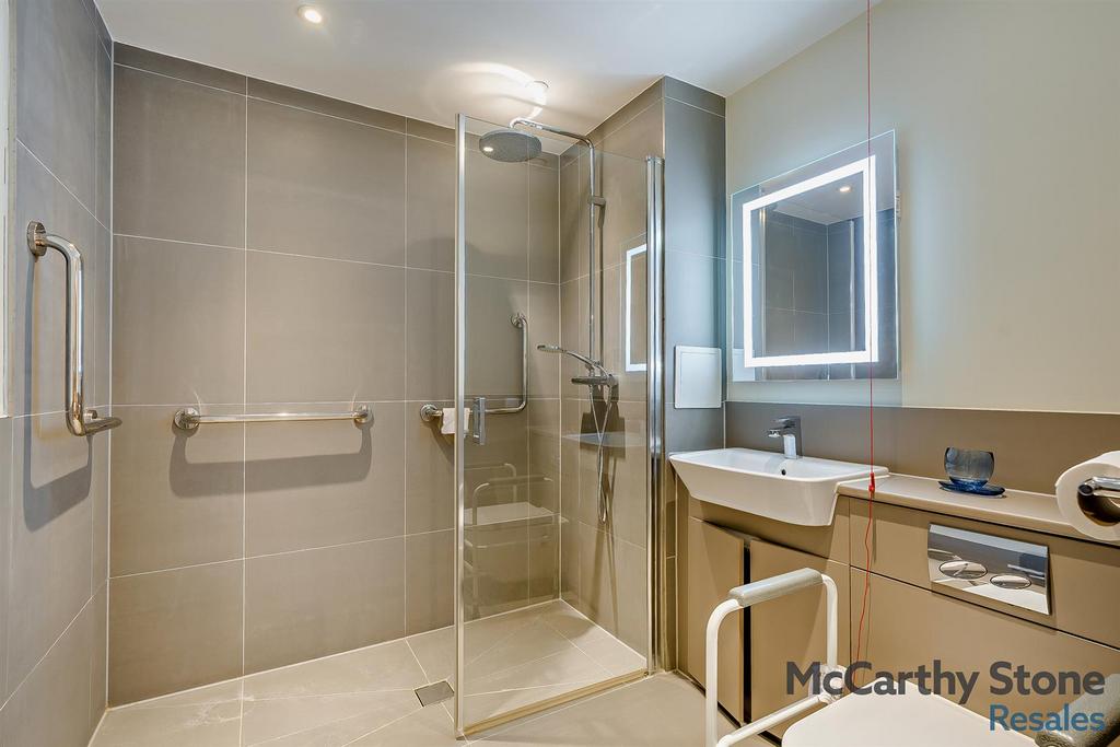8676419-interior16-800.jpg