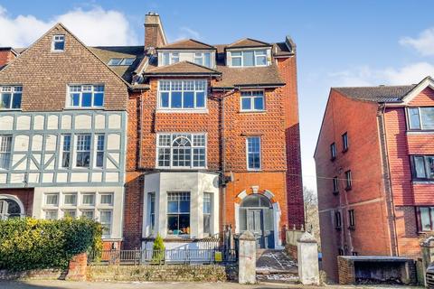 1 bedroom flat for sale, Rear Garden Flat, 165 London Road, St. Leonards-on-Sea, East Sussex, TN37 6LS