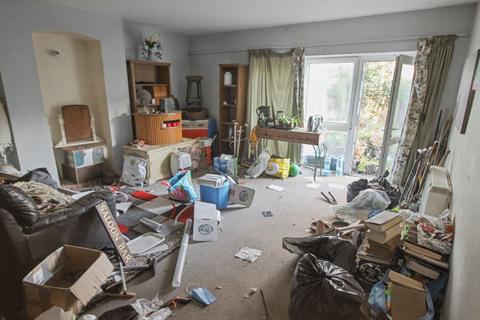1 bedroom flat for sale, Rear Garden Flat, 165 London Road, St. Leonards-on-Sea, East Sussex, TN37 6LS