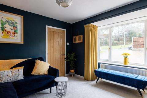 3 bedroom semi-detached house for sale, Batts Hill, Redhill