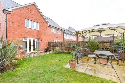 3 bedroom semi-detached house for sale, Carmelite Road, Aylesford ME20