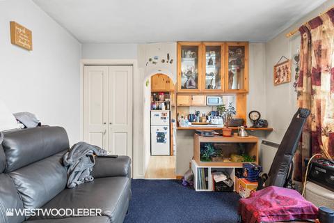 1 bedroom apartment for sale, Parrotts Field, Hoddesdon EN11