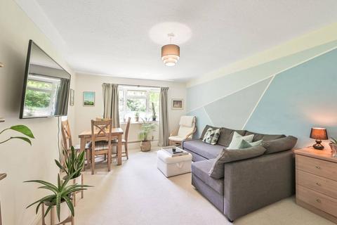 1 bedroom flat to rent, Burnbrae Close, West Finchley, London, N12