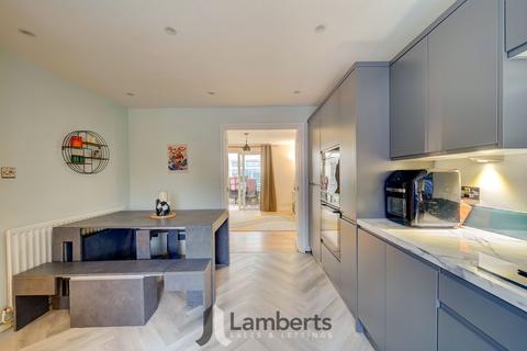 5 bedroom terraced house for sale, Sandhurst Close, Church Hill North, B98