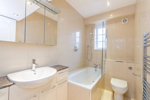 2 bedroom flat to rent, Grove End Road, St John's Wood, London, NW8