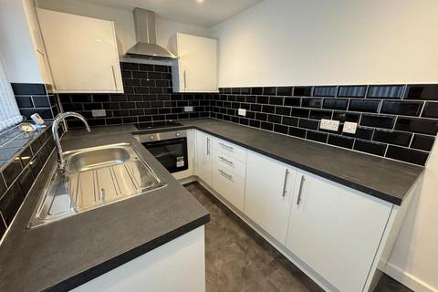 3 bedroom terraced house to rent, 9 Colbourne Terrace, Swansea