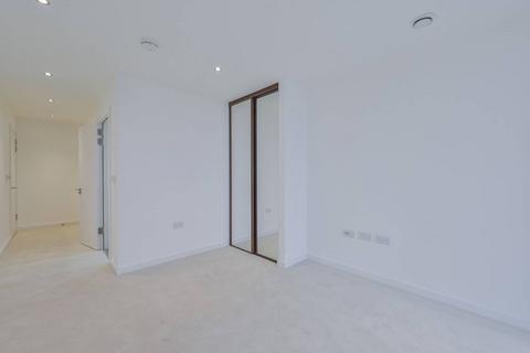 2 bedroom flat for sale, Glenbrook Apartments, Hammersmith, London, W6