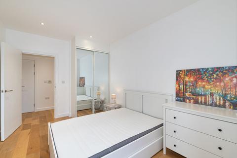 2 bedroom flat to rent, Waleorde Road, London, SE17
