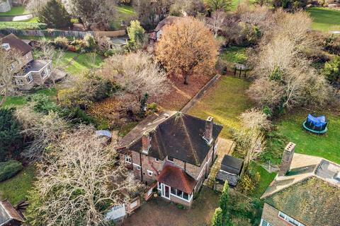 undefined, Kings Orchard, London SE9