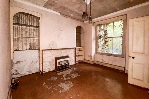 4 bedroom terraced house for sale, Glandwr, Park Crescent, Llanfairfechan, Gwynedd, LL33 0BE