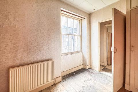 4 bedroom terraced house for sale, Glandwr, Park Crescent, Llanfairfechan, Gwynedd, LL33 0BE