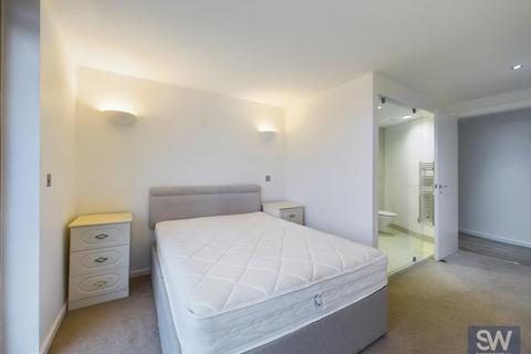 2 bedroom flat to rent, West Point, Wellington Street, LS1 4JL