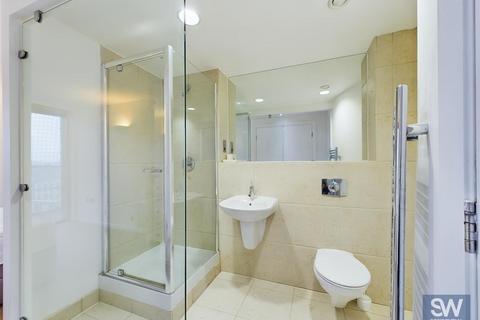 2 bedroom flat to rent, West Point, Wellington Street, LS1 4JL