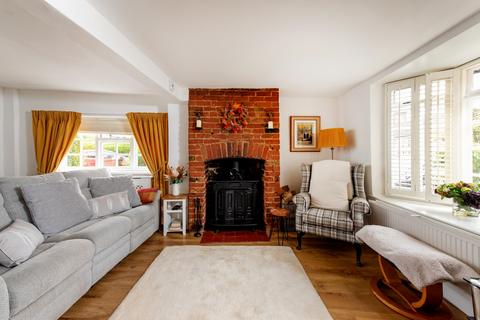 4 bedroom end of terrace house for sale, Nup End Lane, Wingrave, Buckinghamshire, HP22