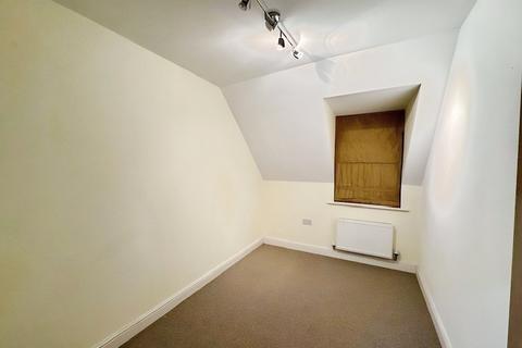 2 bedroom apartment to rent, Blackpool Old Road, Lancashire FY6