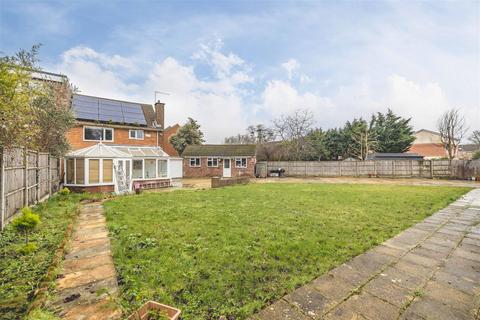 undefined, Barton Road, Langley
