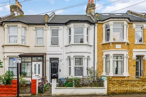 Carnarvon Road, Leyton, E10