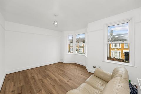 2 bedroom flat to rent, Carnarvon Road, Leyton, E10
