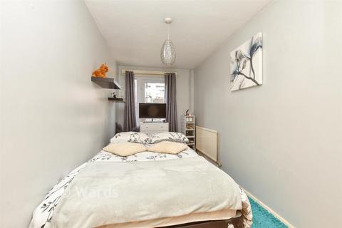 3 bedroom terraced house for sale, Aisher Road, London