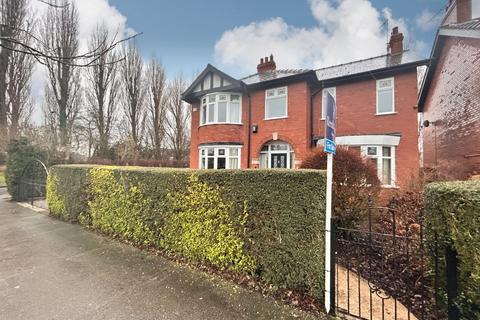 3 bedroom detached house for sale, Marfleet Lane, East Yorkshire HU9