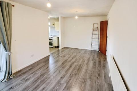 2 bedroom apartment to rent, New North Road, Ilford IG6