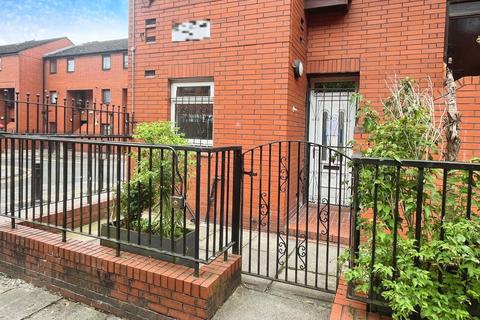 1 bedroom apartment for sale, Martlesham Walk, Greater Manchester M4