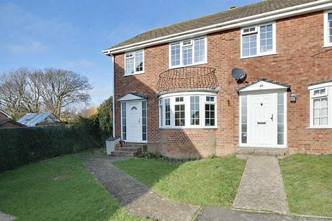 3 bedroom end of terrace house for sale, Links Drive, Bexhill-On-Sea