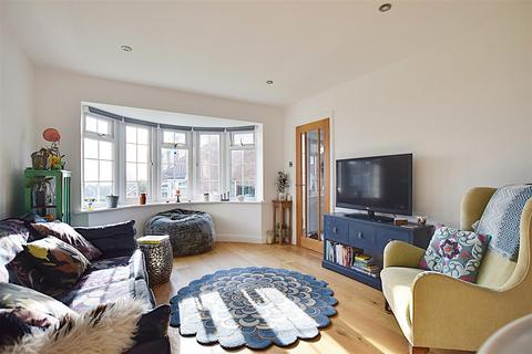 3 bedroom end of terrace house for sale, Links Drive, Bexhill-On-Sea