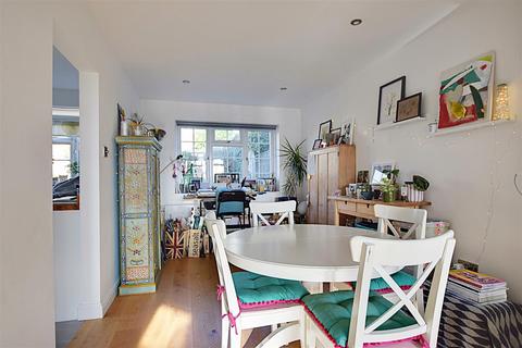 3 bedroom end of terrace house for sale, Links Drive, Bexhill-On-Sea