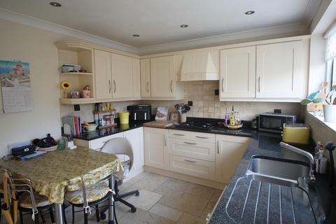 5 bedroom detached house for sale, Sellwood Road, Netley Abbey, Southampton